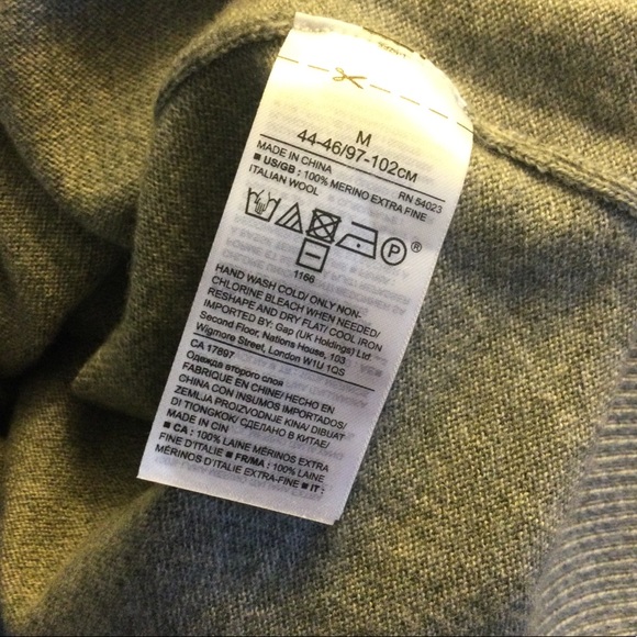 Banana Republic- Fine Merino Wool Sweater. Size M - Picture 7 of 8